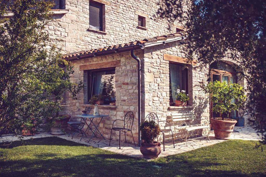 Agriturismo Casal San Sergio فوسومبرون المظهر الخارجي الصورة