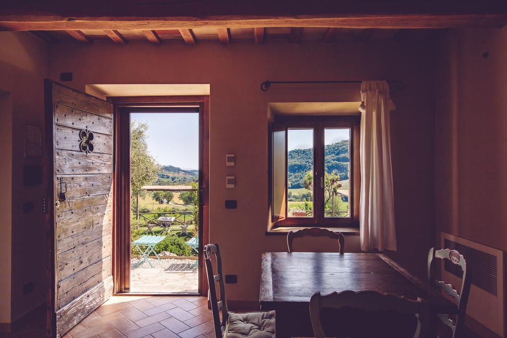 Agriturismo Casal San Sergio فوسومبرون المظهر الخارجي الصورة